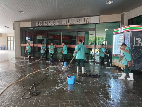 หาบริษัทรับจ้างทำความสะอาดศูนย์การค้า